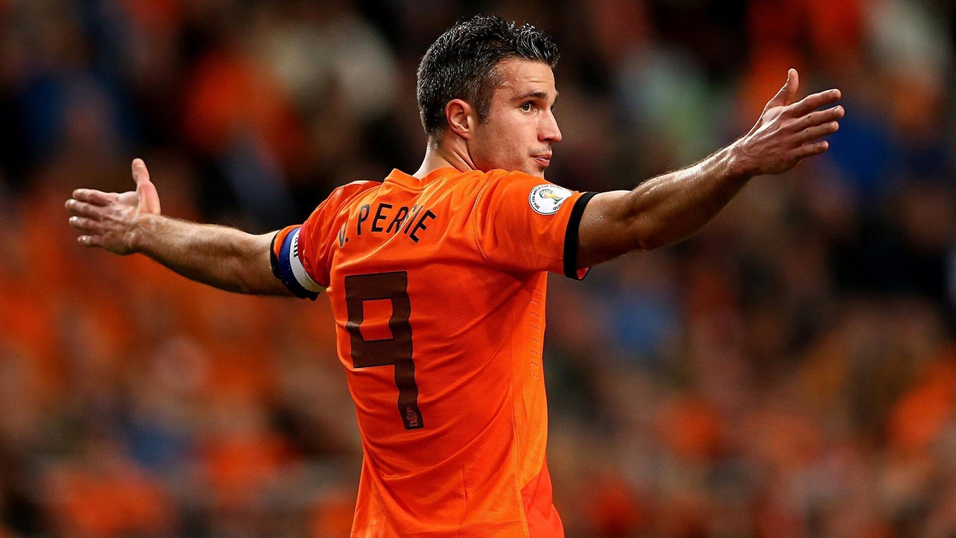 年度焦点之战，篮网铁血防守，如何将魔术的华丽戏法锁进沉默？